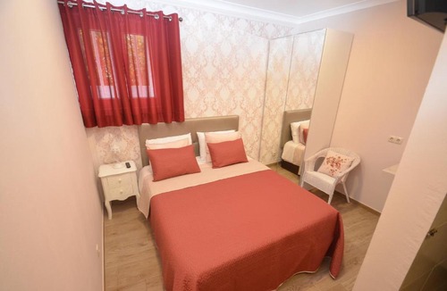Setubal House | O Cantinho Guesthouse com Terraço e Vistas em Quinta do Anjo