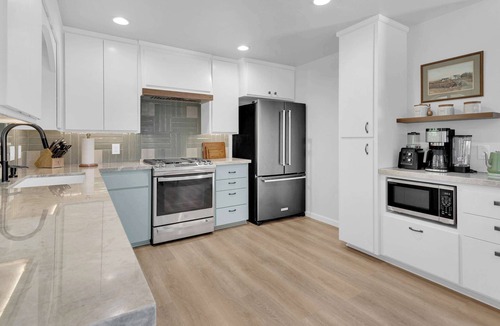 Atascadero House | Oakwood Tranquility-Peaceful 2 BR Plus Office