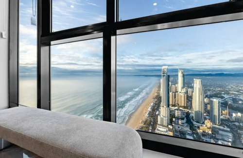 Gold Coast Apartment | Ocean and City View | 3BR Beachside Escape Floor 62