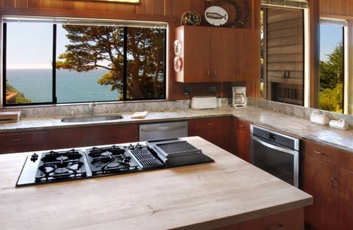 Jenner House | Ocean Bluff Serenity Awaits You!