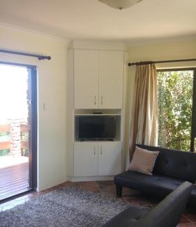 Kini Bay House | Ocean Tides