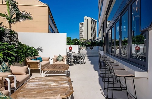 Surfers Paradise Apartment | Ocean View 2-Bed with Pool, Sauna, Gym and BBQ