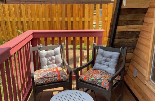 Powell River Cabin | Ocean View Cabins at The Laughing Oyster Restaurant
