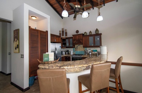 Uvita Villa | Ocean View, Infinity Pool & Lush Gardens!