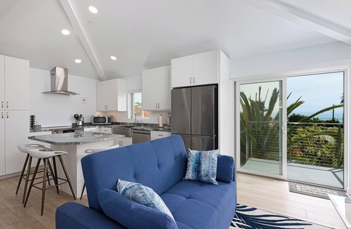 The Mesa Apartment | Ocean Views Galore! Fabulous Santa Barbara ocean view, private beach retreat