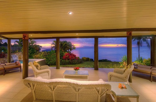 Matei House | Oceanfront 2-Bedroom House, Private Beach, Large Deck, Spectacular Views, A/C!