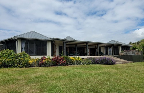 Matei House | Oceanfront 2-Bedroom House, Private Beach, Large Deck, Spectacular Views, A/C!