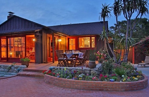 West Mesa House | OCEANFRONT BEACH HOUSE