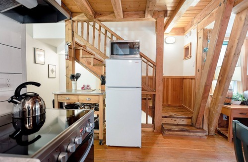 Ucluelet Cabin | Oceanfront Cabin With 2 Private Decks! ⎮Sea Glass