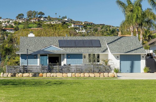 East Mesa House | Oceanfront King Suite & Bath - Ocean/Mountain Views, Spa, Luxe Amenities