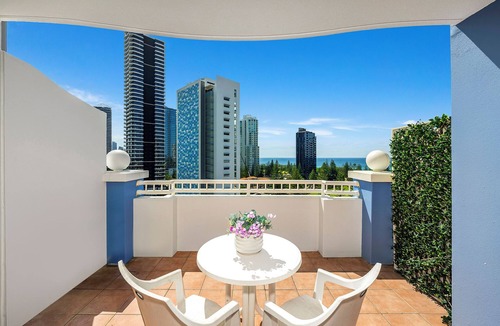 Mermaid Waters Apartment | Oceanview Apartment In Resort Complex