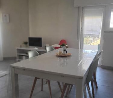Paco De Arcos Apartment | Oeiras Historic Bedrooms