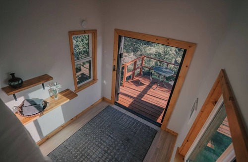 Pauma Valley Cabin | Off-Grid Tiny Home: Pacific Views & Serenity