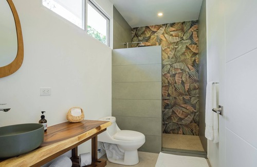 Playa Tortuga Hotel | Ojochal Gardens Villas