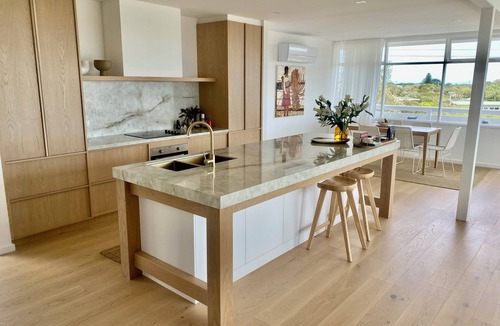 Rye House | On Top of the World - Incredible Bay views with massive outdoor undercover deck