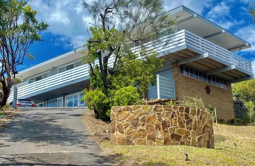 Rye House | On Top of the World - Incredible Bay views with massive outdoor undercover deck