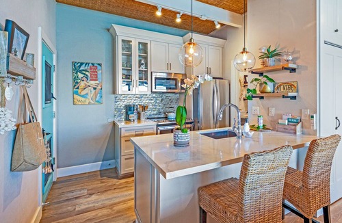Kahana Condo | On Top of Water View-5 Stars-Pohailani 303
