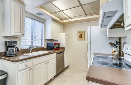 Sunrise Vista Chino Condo | One Bedroom Fully Furnished Central Palm Springs Condo
