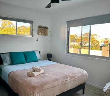 Gold Coast House | One Bedroom with shared bathroom and kitchen