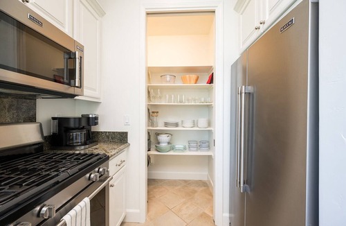 Downtown House | One block from Beach Sleeps 8!