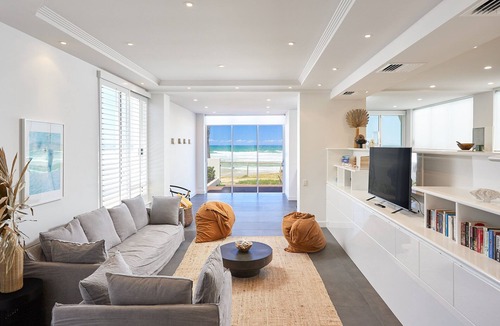 Main Beach House | One of Gold Coast's Premier Properties