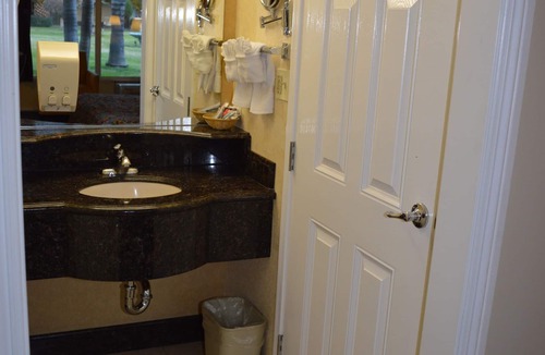 Ontario Hotel | Ontario Airport Inn