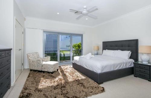 Main Beach Villa | Opulence By Khove