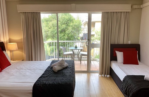 Miami Hotel | Outrigger Burleigh