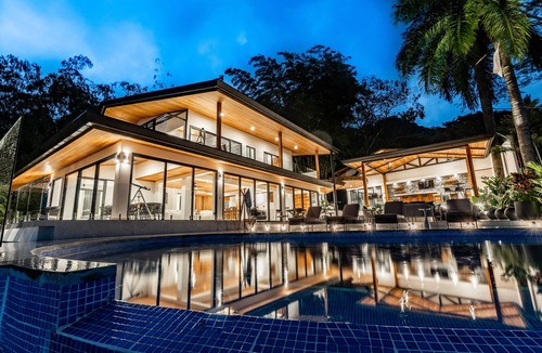 Ballena House | Outstanding Luxury, The Most Convenient Location, Paved Access, World Class View