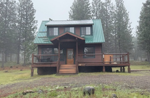 Foresta Cabin | Owl Moon Cabin - Rare jewel of a cabin located inside Yosemite National Park
