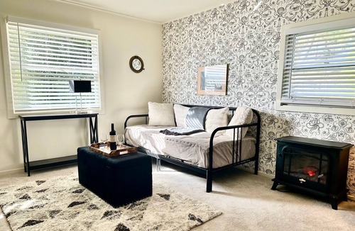 Montara House | Pacific Oceanfront - Marvelous 2-bedroom house in Montara with stunning views