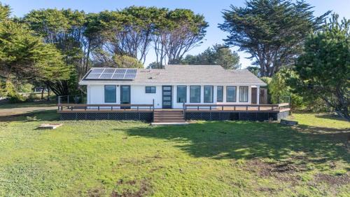 Albion House | Pacific Seascape