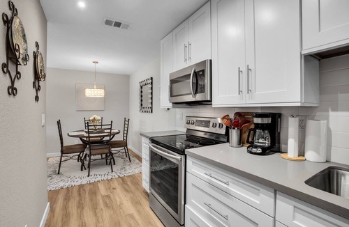 Chino Canyon Condo | Palm Springs Condo. Great value. Sleeps 2- 3. Next to pool/hot tub. Views!