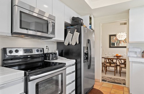 Cathedral City Condo | Palm Springs Oasis at CCCC 2 Bed 2Bath with Office