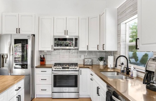 Racquet Club South House | Palm Springs Pool Home | Spa + Family Retreat