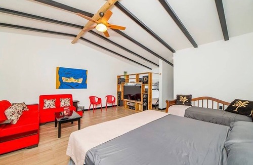 Huacas Apartment | $ Papaya House $