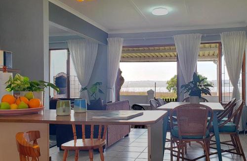 Aston Bay Apartment | Paradise Beach Cottage
