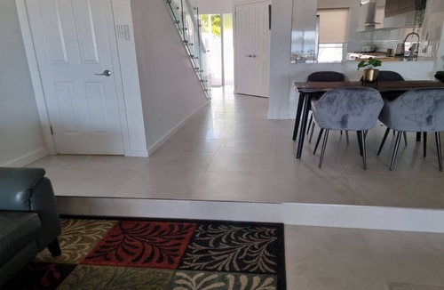 Sandstone Point House | Paradise on Pumicestone Passage