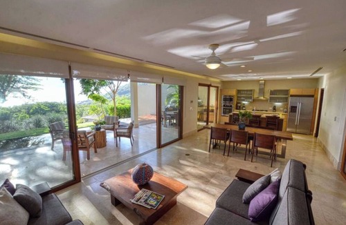 Tola Villa | Paradise Retreat Oceanview Villa!