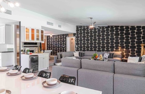 Vista Norte House | Paramount Palm Springs: An Enchanting Hollywood