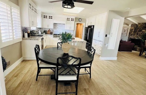 Stanislaus County House | Patterson House: Heated Pool, Hot Tub, Game Room, Golf, Basektball
