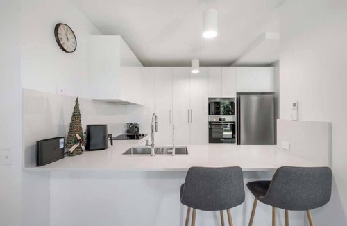 Marcoola Apartment | Pawfect Coastal - Pet friendly, Beachfront, Pool