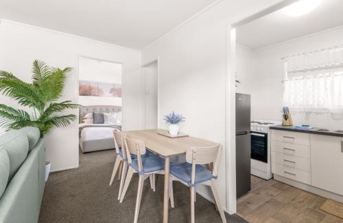 Kedron Apartment | Peaceful 1-Bed Apartment in Kedron with Parking