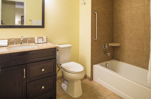Las Vegas Hotel | Peaceful 1BR Resort Stay w/Pool & Spa Access