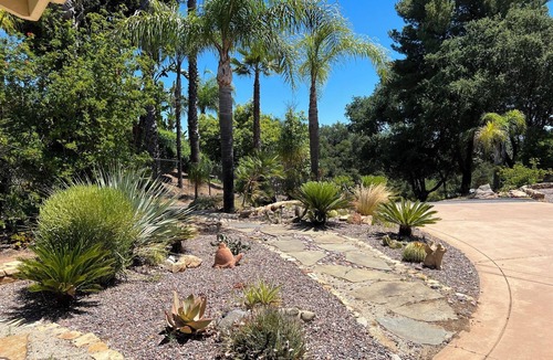 Ramona House | Peaceful 2-bedroom country house nestled on a 26 acre ranch in charming Ramona.