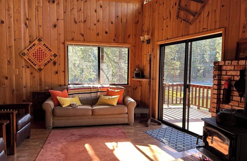 Arnold Cabin | Peaceful and Cozy 3-bedroom cabin in superb Arnold with WiFi