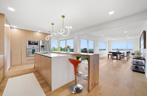 Sugarloaf House | Peaceful Bay Views 4BR Hilltop Home in San Mateo Sleeps 8