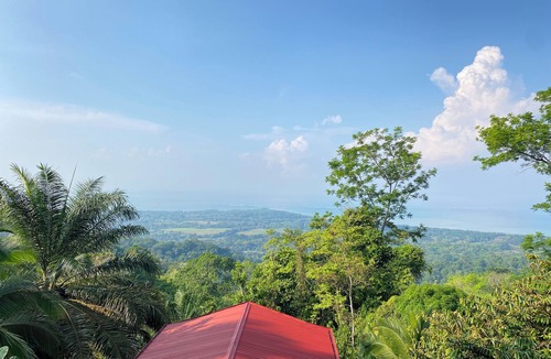 Uvita House | Peaceful Jungle Setting with Expansive Whales Tail/Ocean View