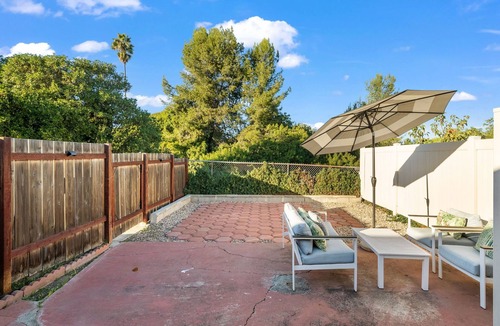 Rolando Village Apartment | Peaceful Updated Canyon Studio with Fenced Private Yard