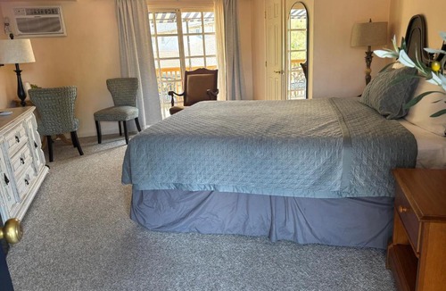 San Luis Obispo Hotel | Peach Tree Inn